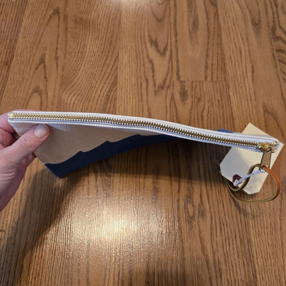 M. Carter Blue and Cream Wave Canvas Clutch Waves Wristlet Classic Zip Pouch NEW - Picture 7 of 8